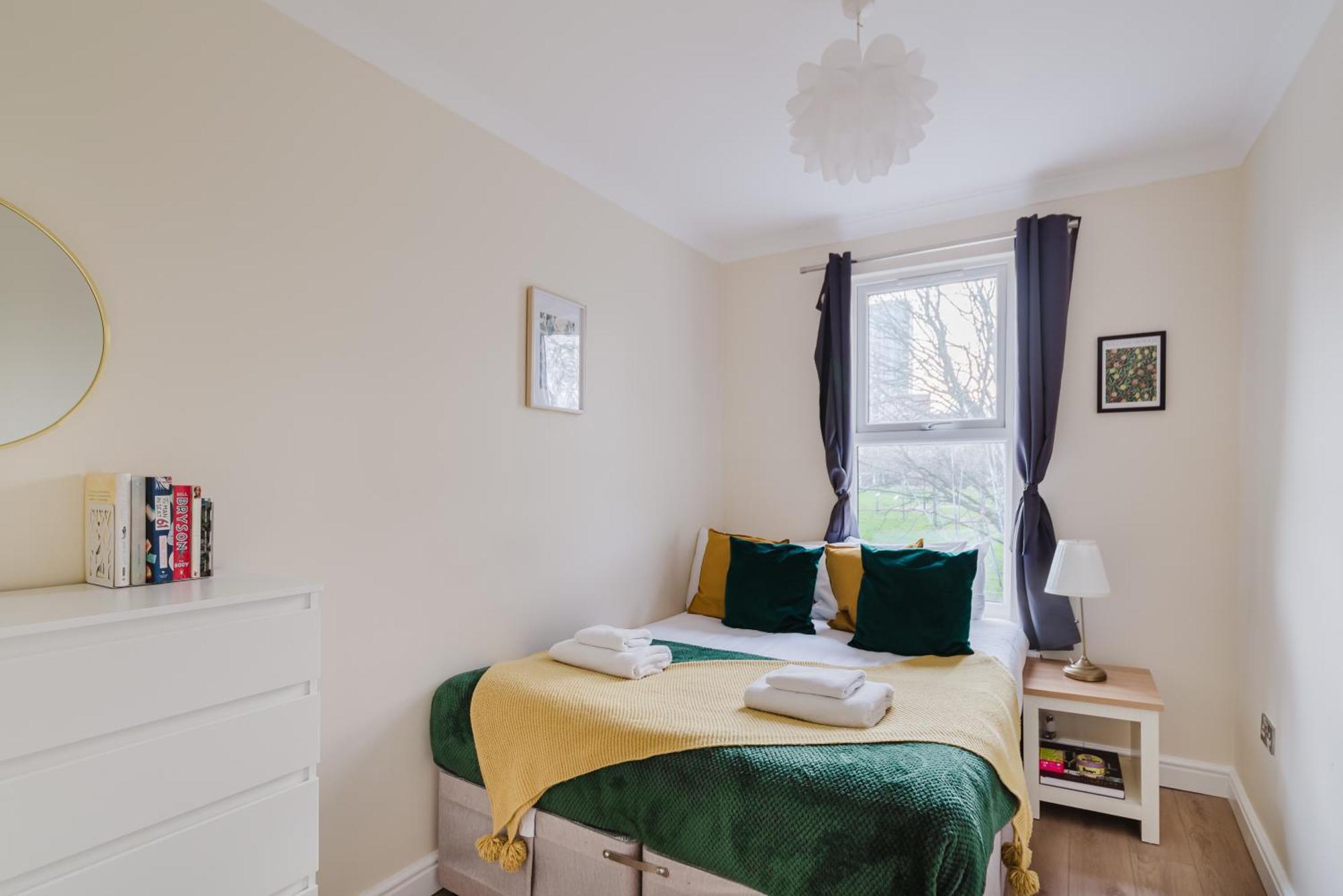 Modern Cosy Corner Flat 3 Bed And Loft Sleep 7 People Apartment London Ngoại thất bức ảnh